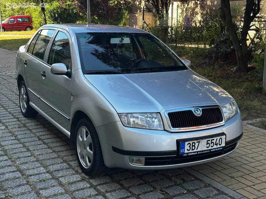 Škoda Fabia 2.0 85 kW Elegance Serviska ALU R15 - fotka 3