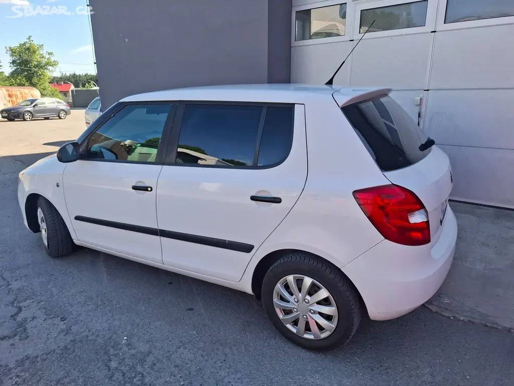 FABIA II 1.6TDi r.12, BEZ KOROZE, PO SERVISE, CENA - fotka 2