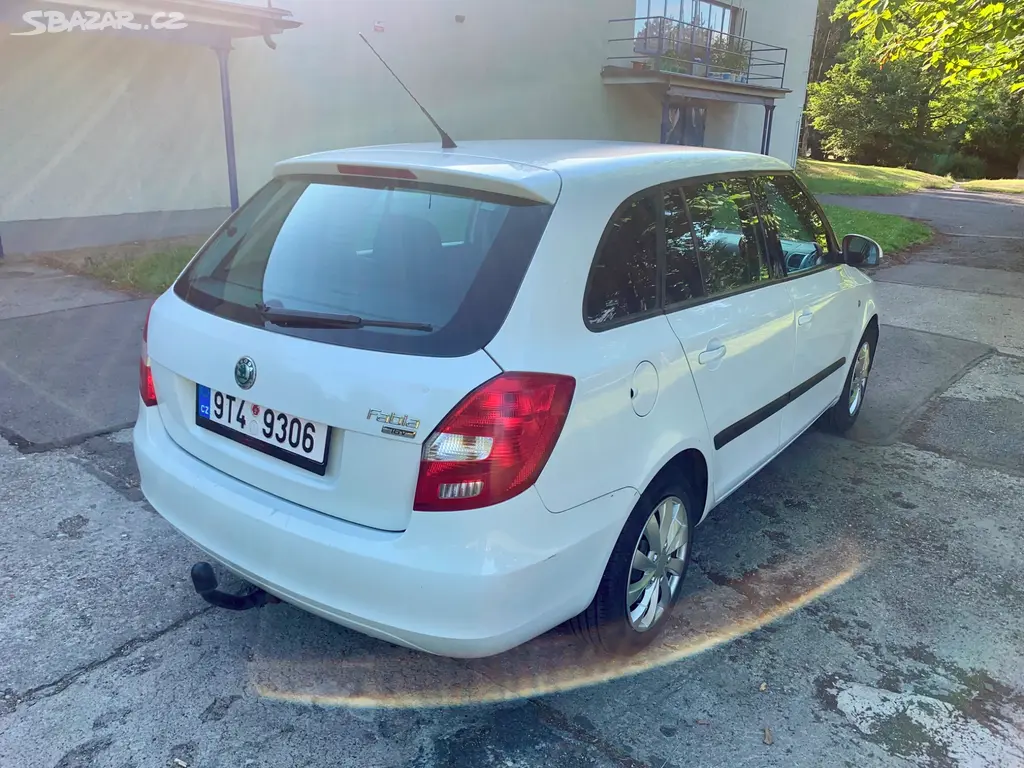 škoda fabia kombi 1.4 16v 63kw tažné,nové STK - fotka 5