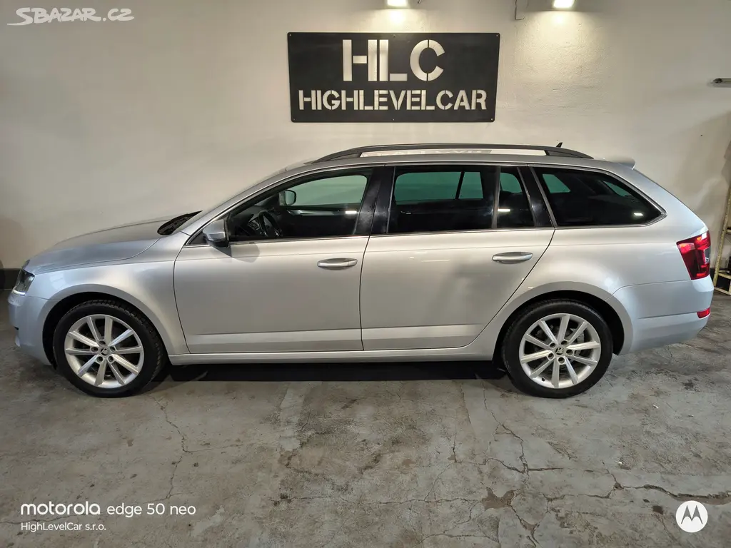 Škoda Octavia kombi 1.6 TDi 81kW/Polokůže/bixenon - fotka 2