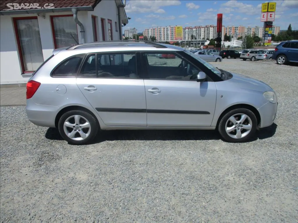 Škoda Fabia, 1,4 i 16v, aut. klima, - fotka 5