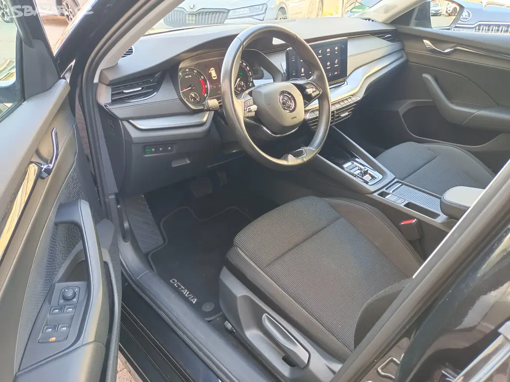 Škoda Octavia 4 Combi 1.5 TSI e-TEC 110kW DSG - fotka 6