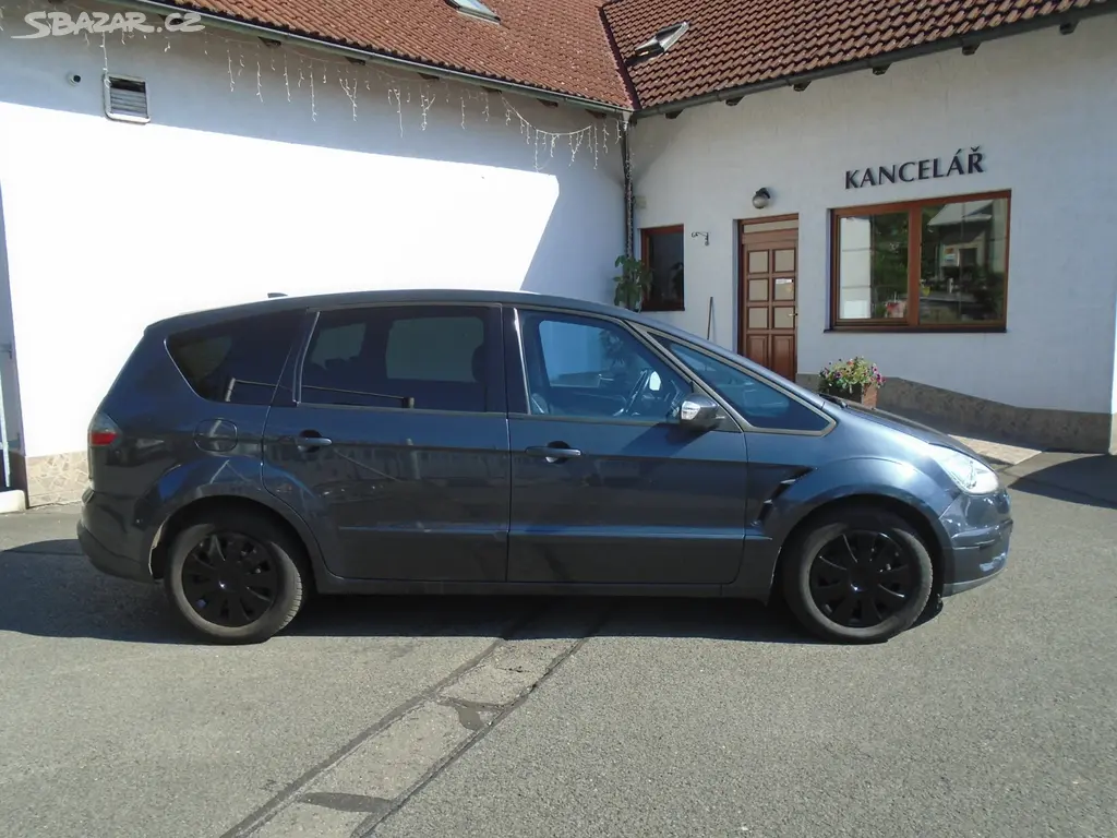 Ford S-MAX 2.0TDCi Titanium - fotka 5