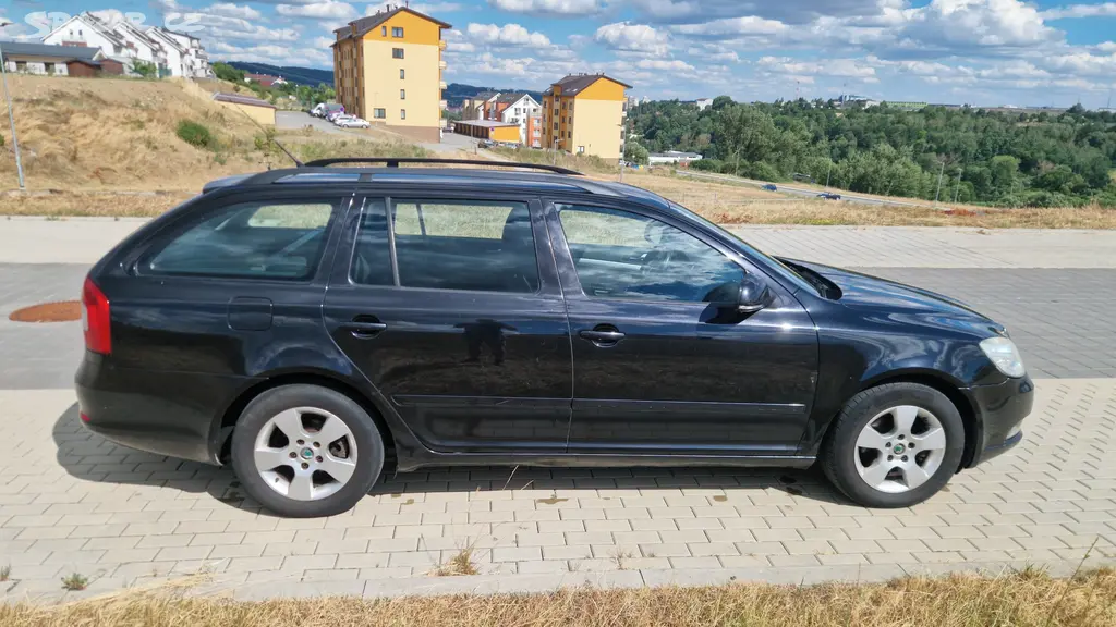Škoda octavia II 1.9 tdi Combi - fotka 3