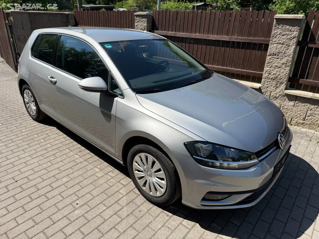 VW GOLF VII, 1.0 TSI, nová STK, rok 2017 - fotka 3
