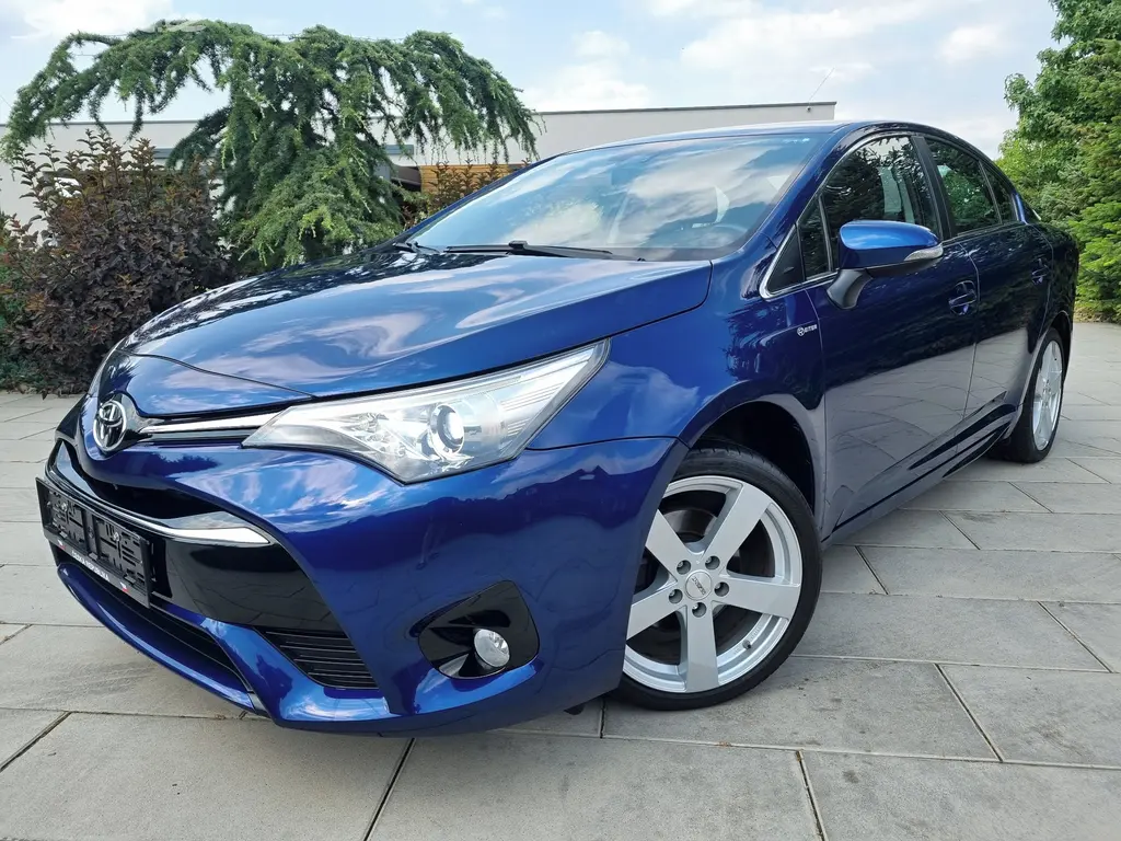 TOYOTA AVENSIS 1.8 COMFORT r.v.09/2016 KAMERA,ALU - fotka 2