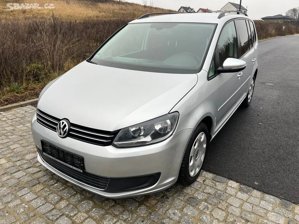 Volkswagen Touran 1.4 TSI 7 míst hagusy