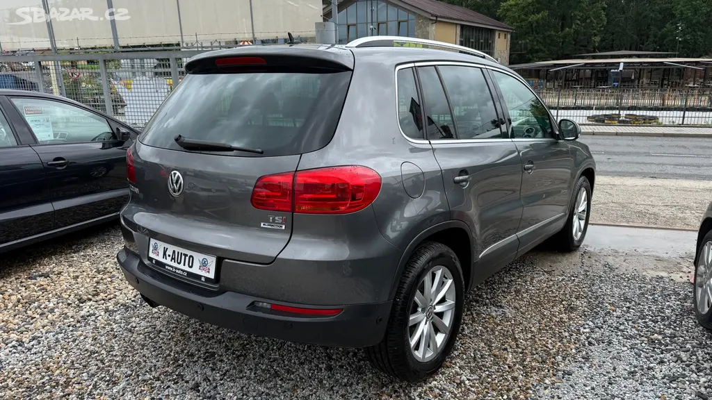 Volkswagen Tiguan 1.4TSi 90kW Lounge,Servis,ALU - fotka 4
