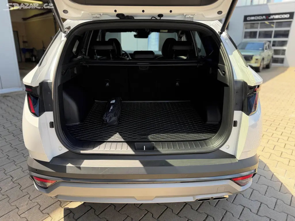 Hyundai Tucson, 1,6 TGDI PH 2WD AT 20 YEARS - fotka 3