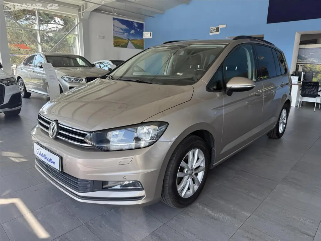 Volkswagen Touran, 2,0 TDI 110kW,1.MAJ,7MÍST,TA - fotka 3