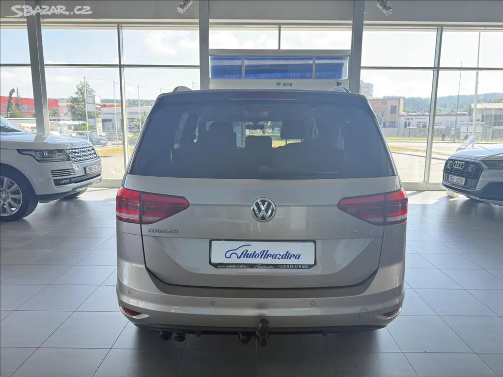 Volkswagen Touran, 2,0 TDI 110kW,1.MAJ,7MÍST,TA - fotka 5