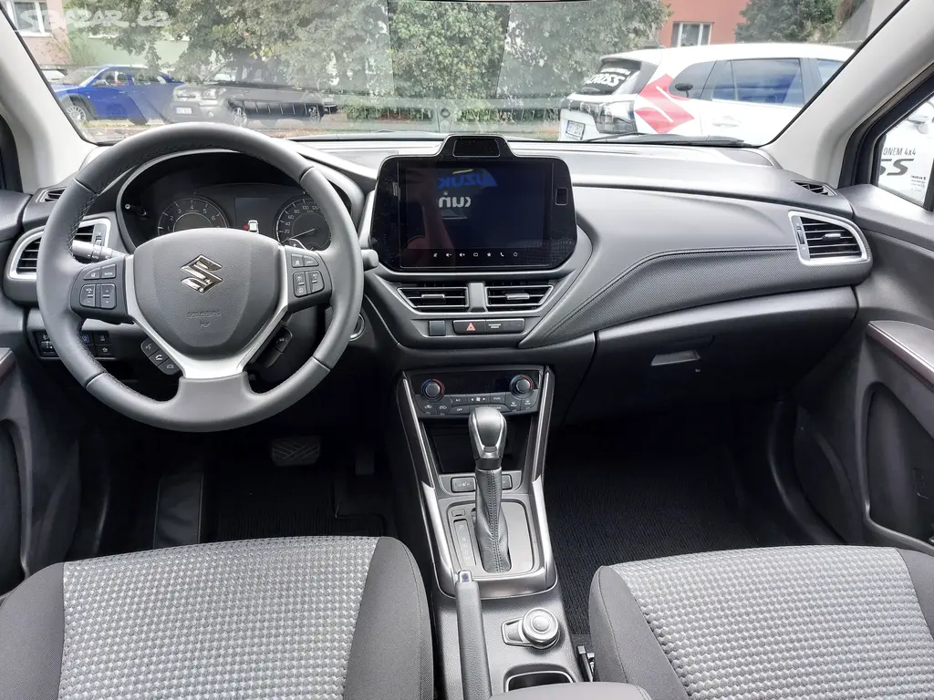 Suzuki S-Cross, 1.4 Premium AllGrip AT Hybrid - fotka 5