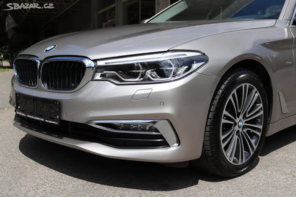 BMW Řada 5, 520D XDRIVE SPORT LINE G30 - fotka 5