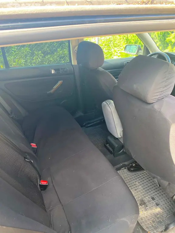 Volkswagen Golf IV 2.0 - fotka 5