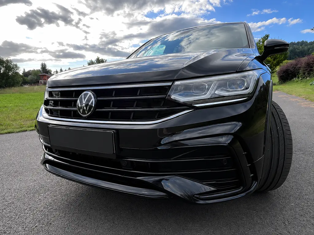 VW Tiguan R-Line 2.0 TSI 140 kW 4x4, r23, naj. 24t - fotka 5