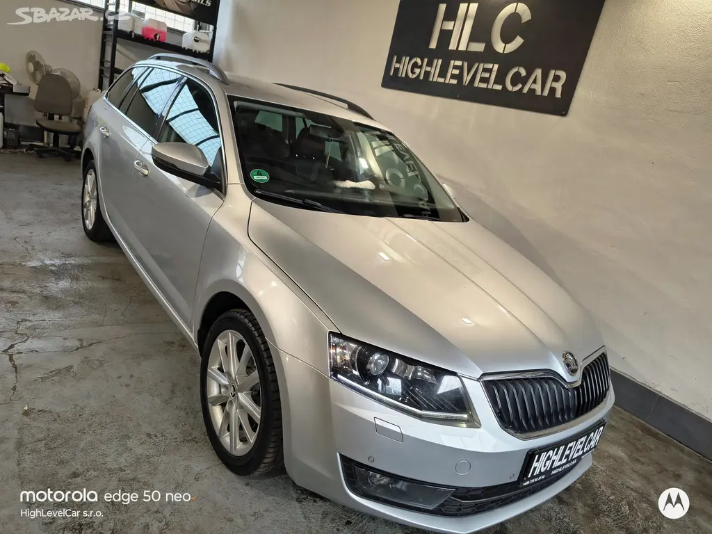 Škoda Octavia kombi 1.6 TDi 81kW/Polokůže/bixenon - fotka 6