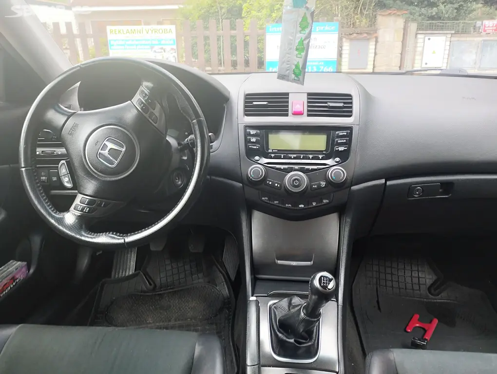 Honda Accord 2,2 CDTI Tourer - fotka 5