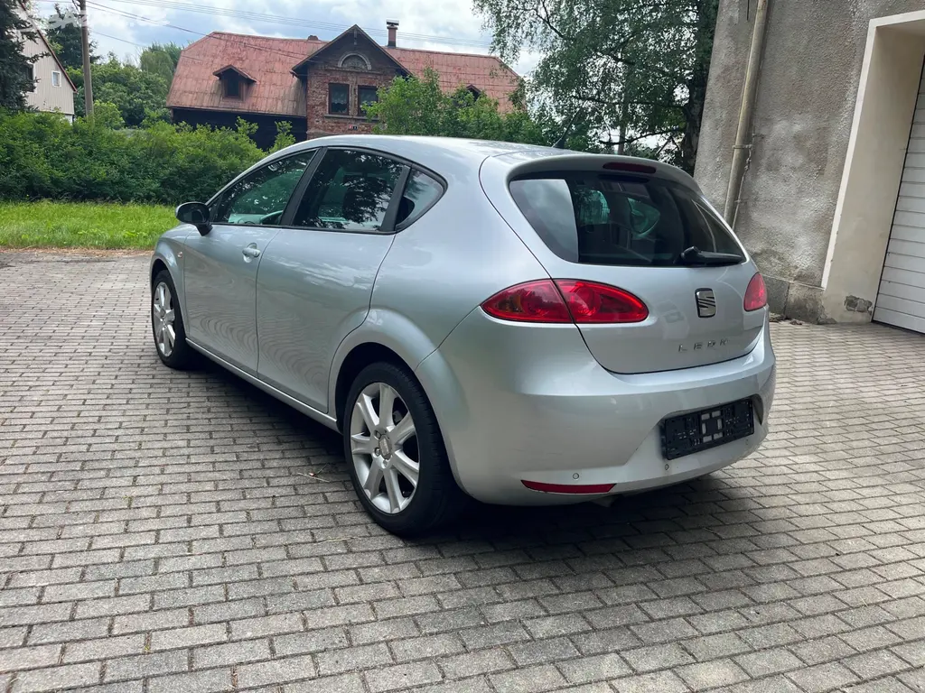 Seat Leon 1.6 MPI 75 kW nová STK super stav!! - fotka 4