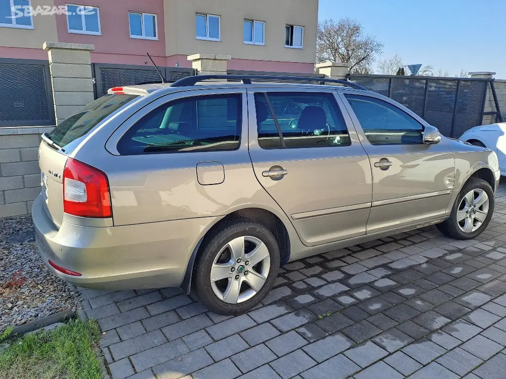 Škoda Octavia 2 combi 1,6 TDI 77 kW - fotka 3