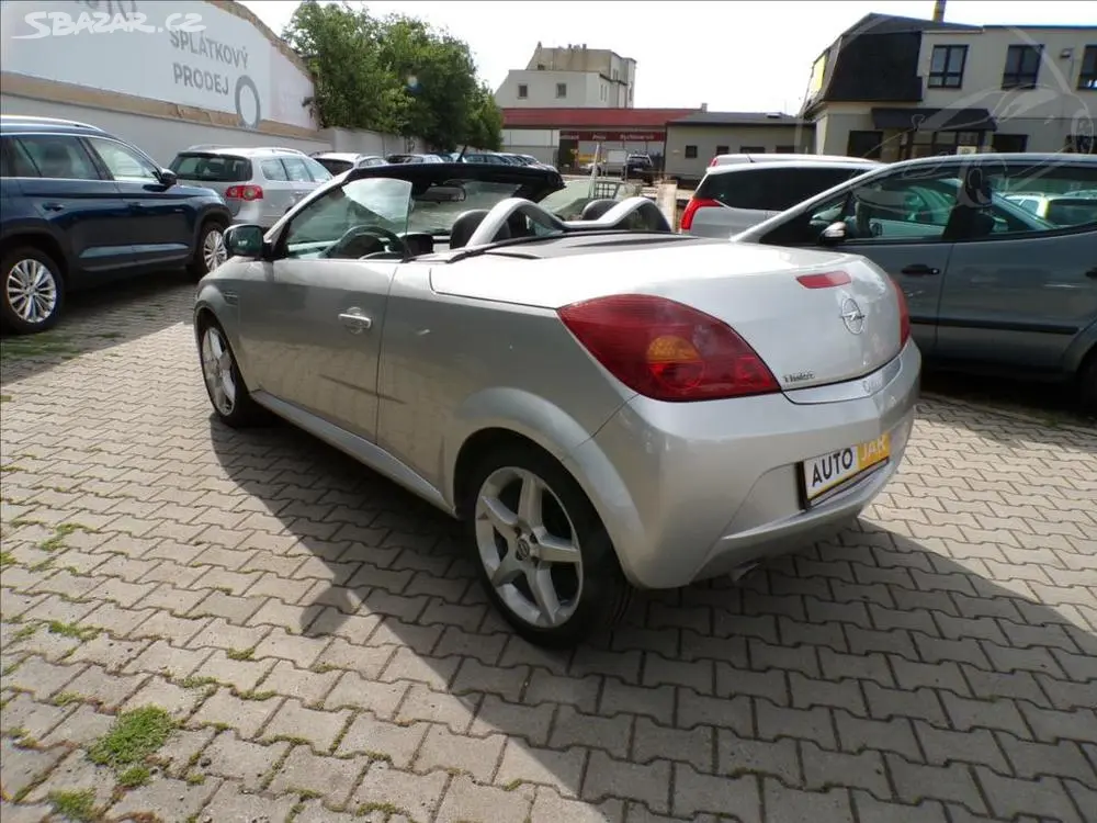 Opel Tigra 1,4 16V KLIMATIZACE - fotka 3