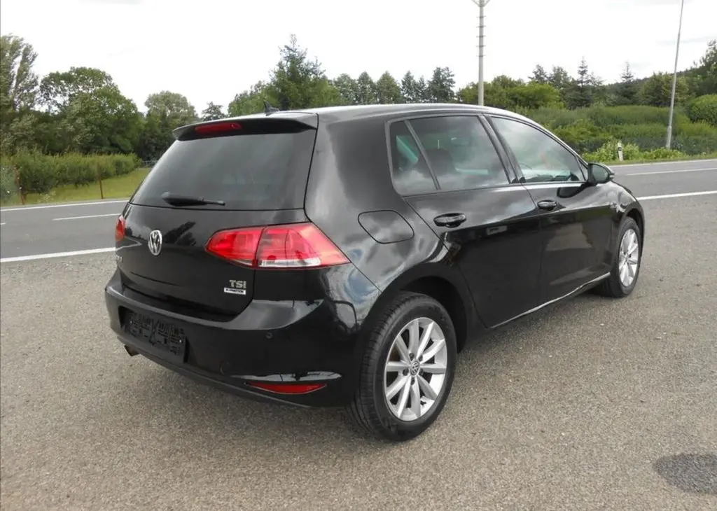 Volkswagen Golf 1,2 81 kW SERVISKA DIGIKLIMA - fotka 3