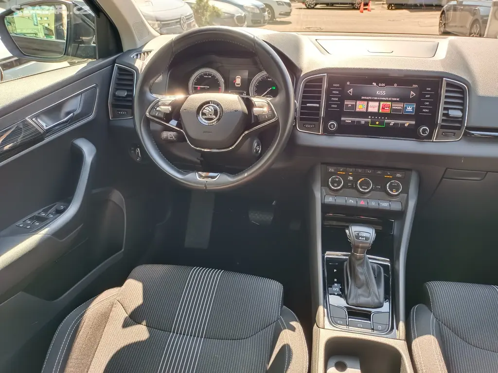 Škoda Karoq 2.0 TDI 110kW 4x4 DSG Style ACC - fotka 6