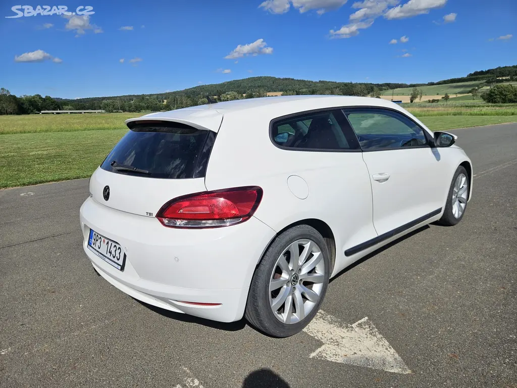 Prodám Volkswagen Scirocco, 1.4 TSI 2009 - fotka 5