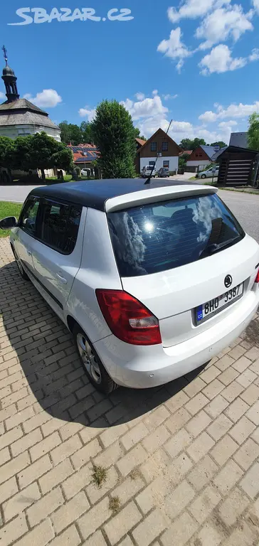 Škoda Fabia II - fotka 3