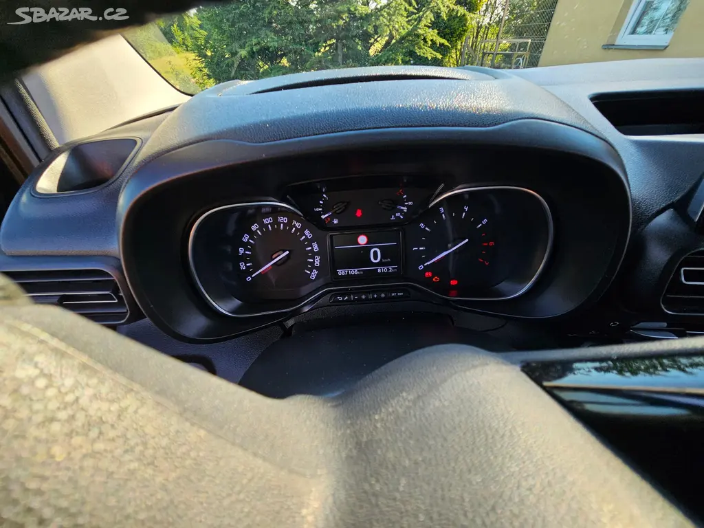 Toyota Proace City Verso,7 míst,automat,1. majitel - fotka 4