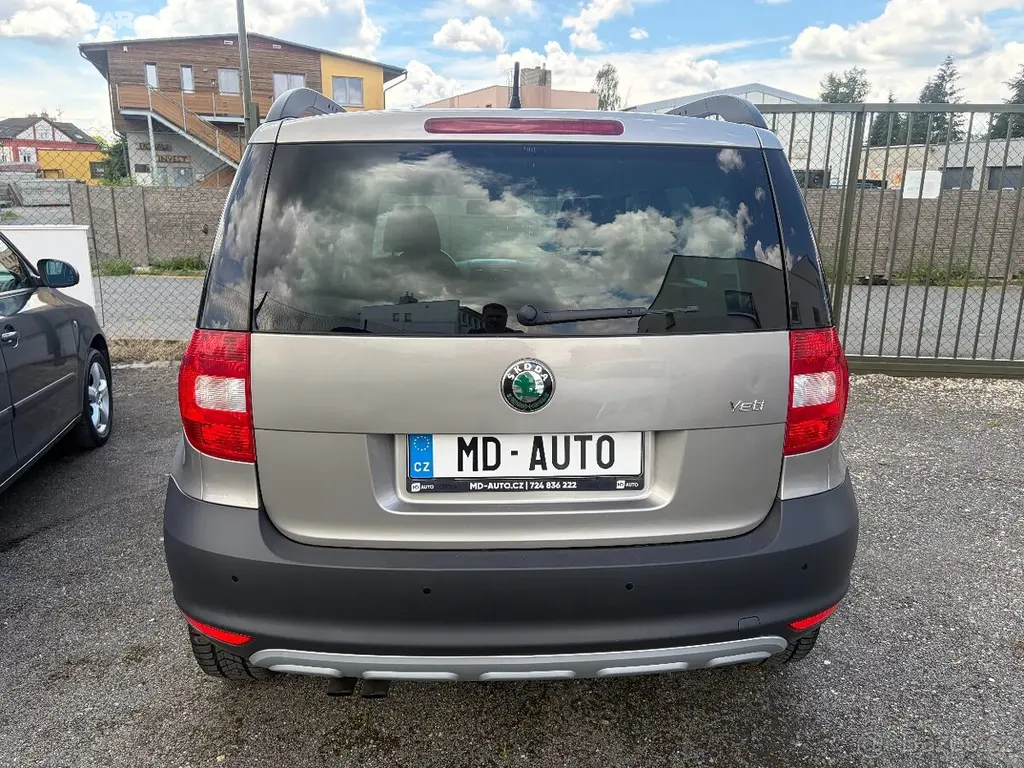 ŠKODA YETI 1.4 TSI 90KW 6ST ALU VÝHŘEVY SENZORY - fotka 3