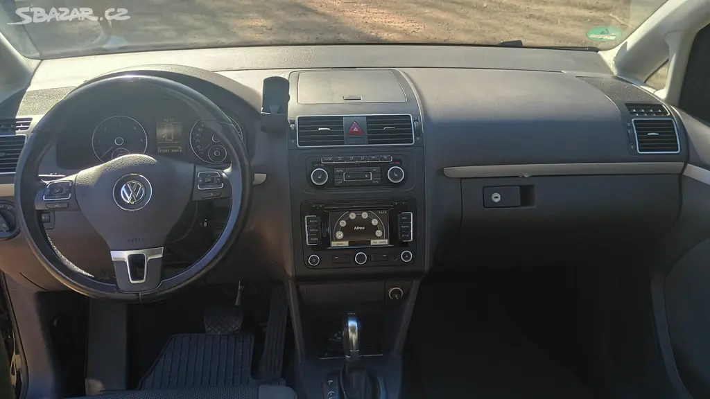 Volkswagen Touran - fotka 6
