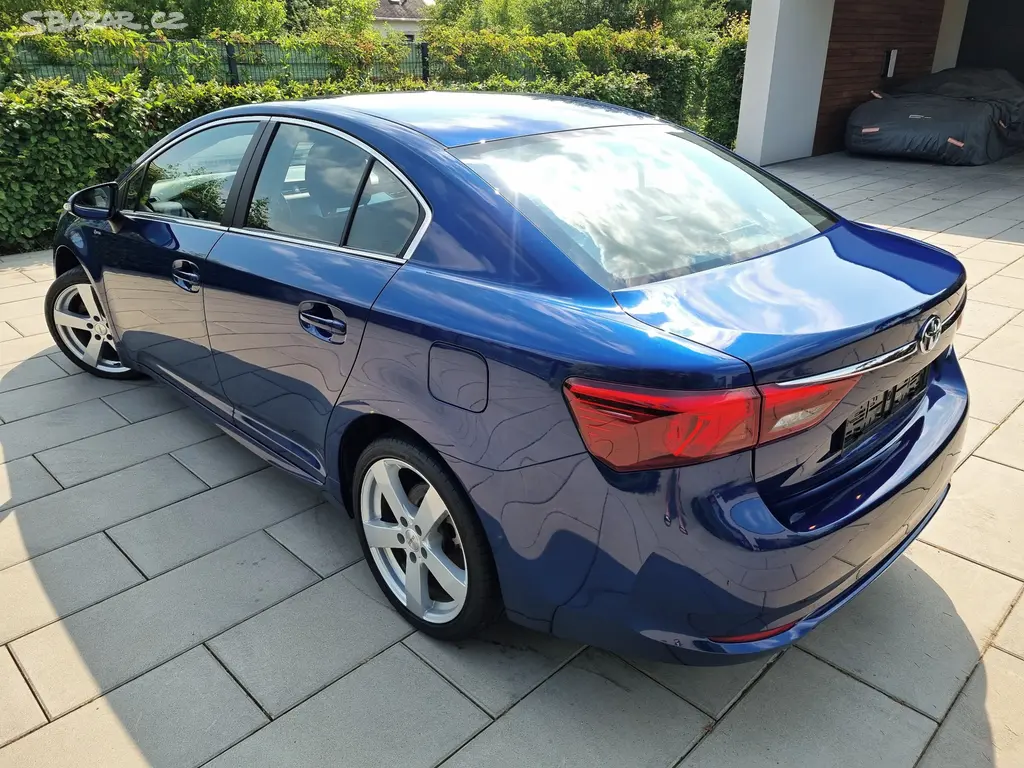 TOYOTA AVENSIS 1.8 COMFORT r.v.09/2016 KAMERA,ALU - fotka 5