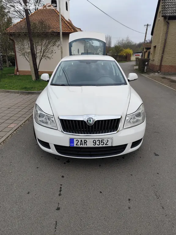 Škoda Octavia 1.6 tdi - fotka 5
