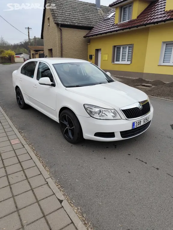 Škoda Octavia 1.6 tdi - fotka 2