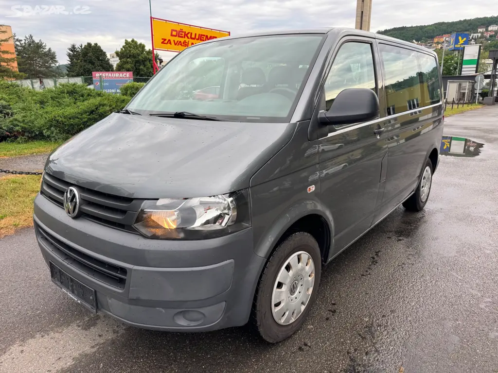 VW Caravelle 2.0 TDI 103kW 9.míst,klima,serviska.
