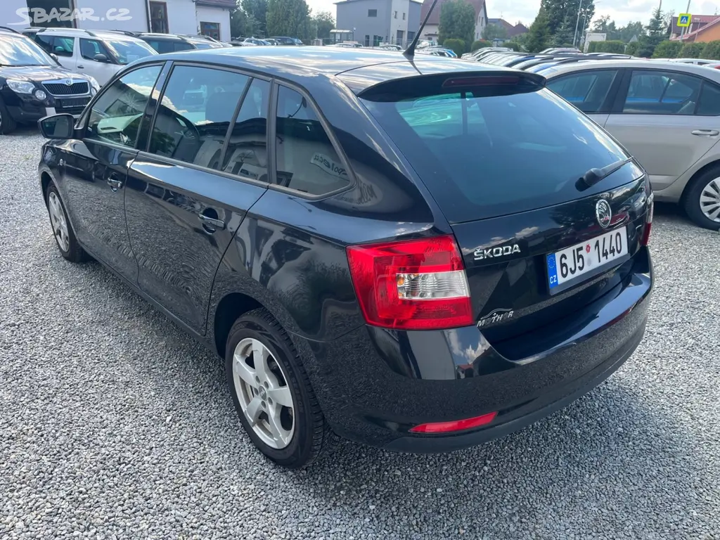 Škoda Rapid, 1.6 TDi Velmi pěkný - fotka 4