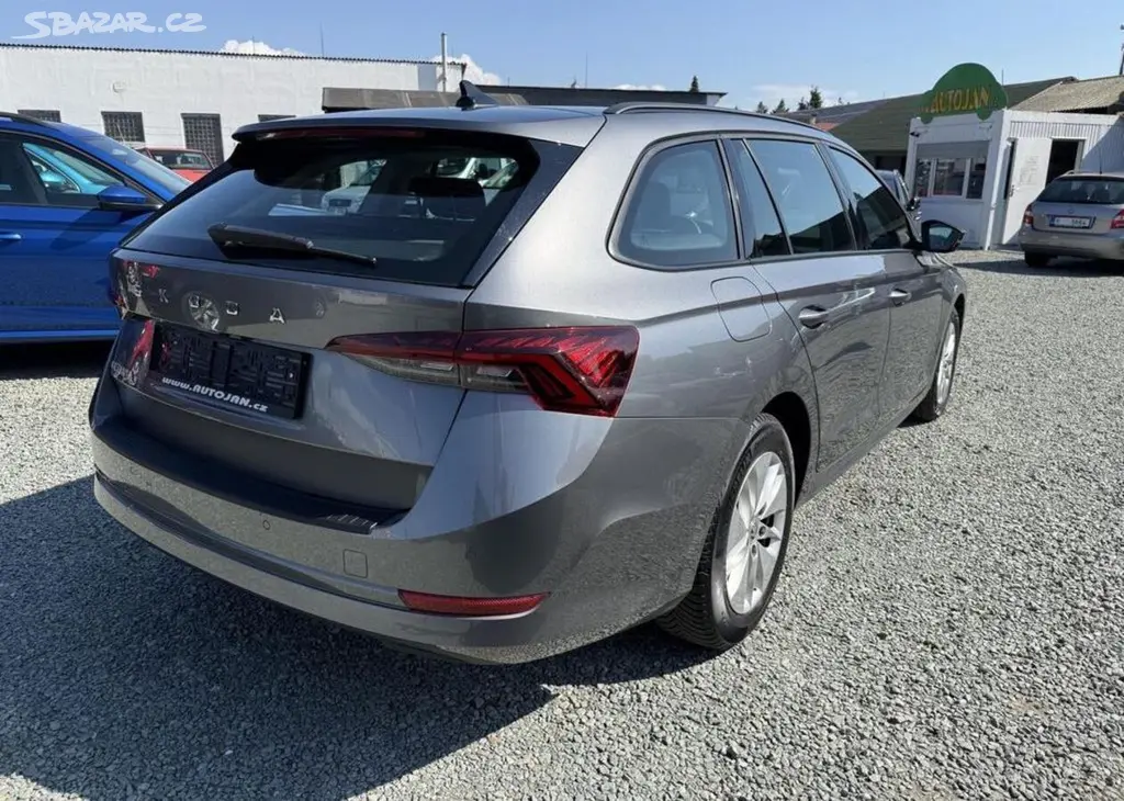 Škoda Octavia 2.0 TDI DSG AMBITION ACC nafta - fotka 6