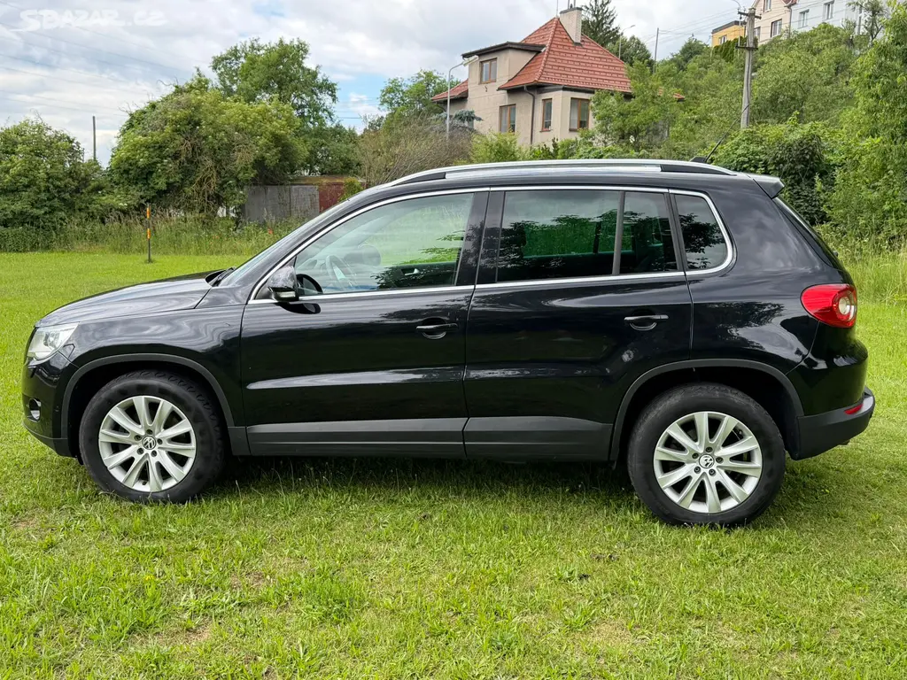 VW TIGUAN 2,0 TDI 4x4-103 KW, DSG, PARKPILOT - fotka 4