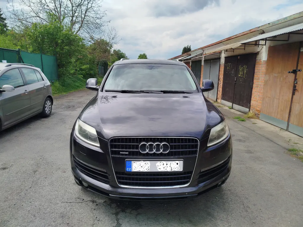 Audi Q7 3.0 TDI - fotka 2