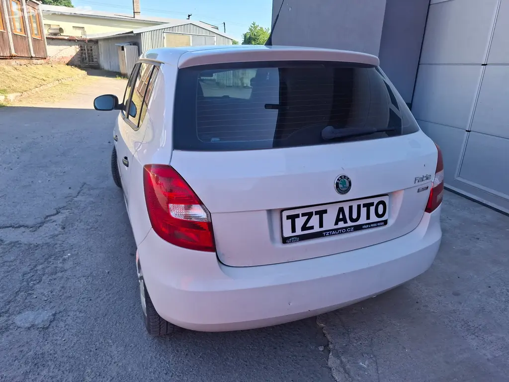 FABIA II 1.6TDi r.12, BEZ KOROZE, PO SERVISE, CENA - fotka 3