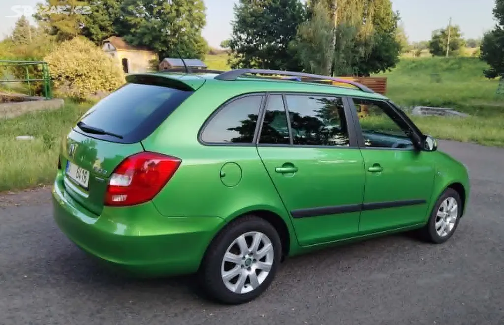 prodám Škodu Fabii 2 kombi 1.2 TSI 63kw ,r.v. 2012 - fotka 3