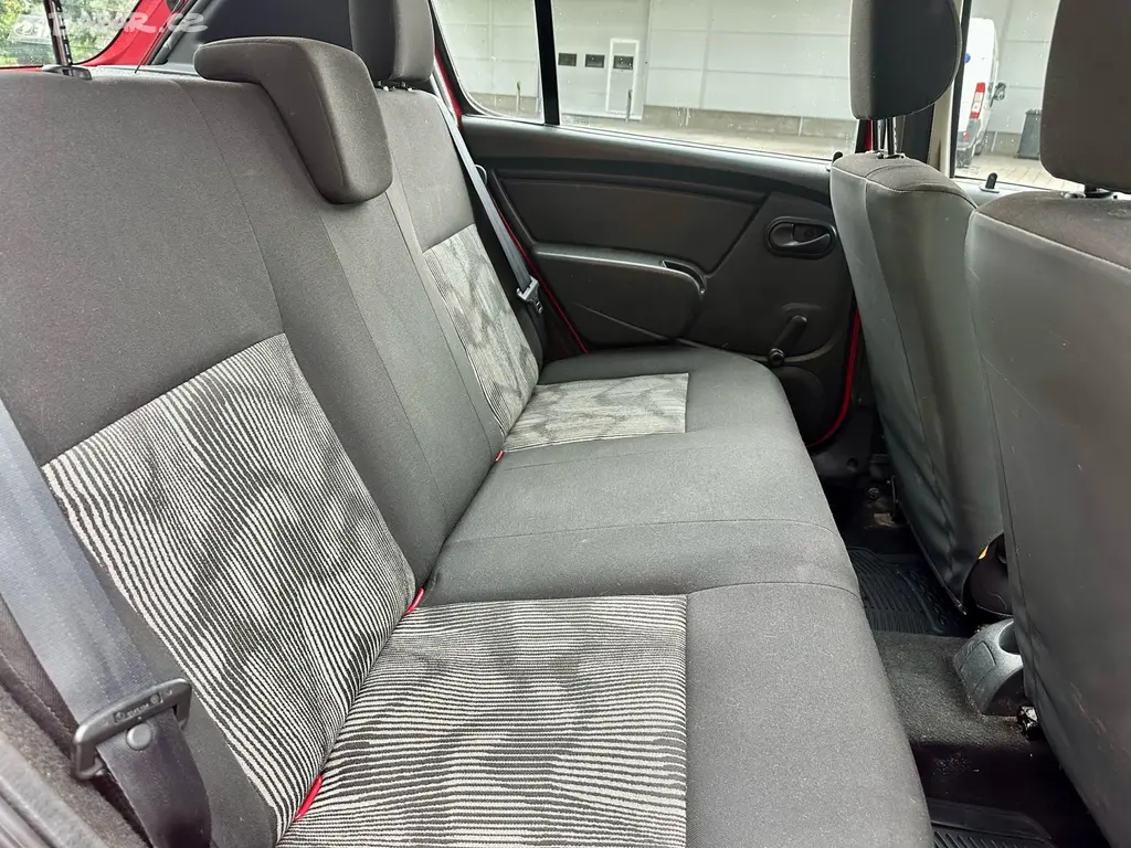 Dacia Sandero 1.4 MPi 55kW - fotka 6