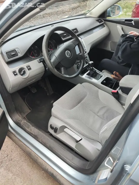 VW Passat B6 Variant 2.0 TDI 103 kW BKP NOVÁ STK - fotka 2