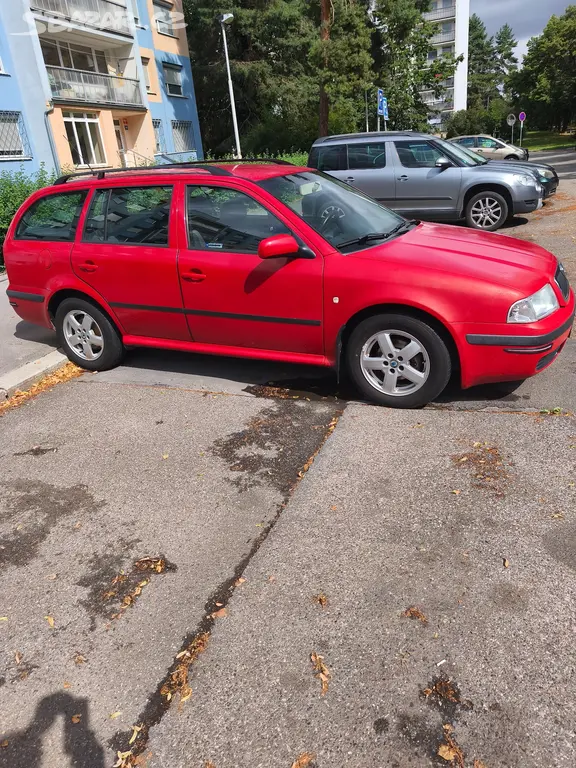Škoda Octavia combi - fotka 5