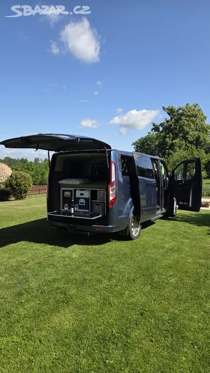 Ford Tourneo Custom Titanium 2.0 TDCi/136kw