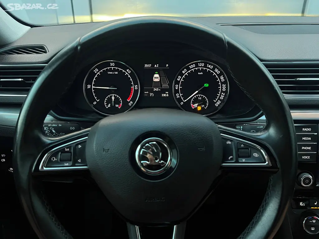 Škoda SUPERB III COMBI TDi 2017 DSG LZE NA SPLÁTKY - fotka 6