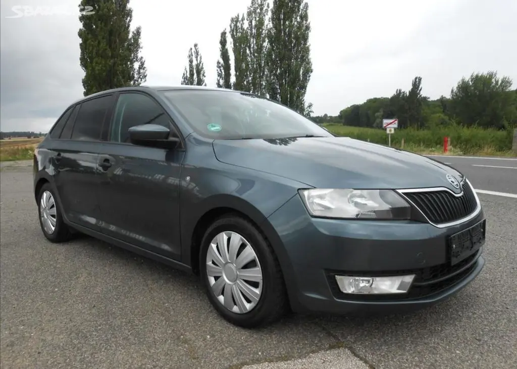 Škoda Rapid 1,2 63 kW KLIMA Historie benzín - fotka 2
