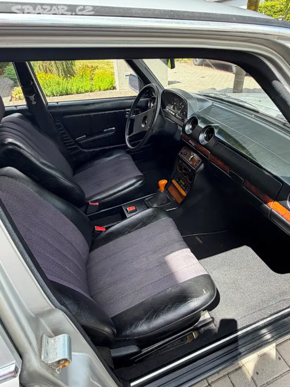 Mercedes-Benz W123 2.0 benzin - fotka 5