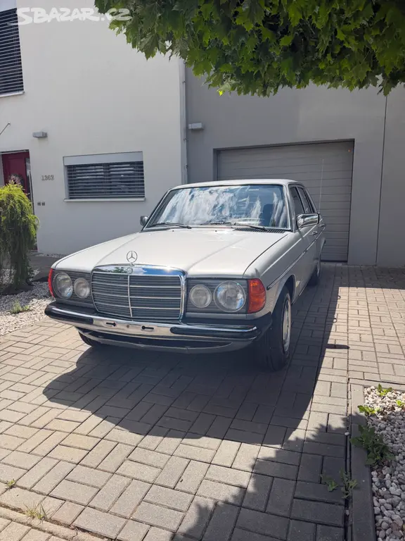 Mercedes-Benz W123 2.0 benzin