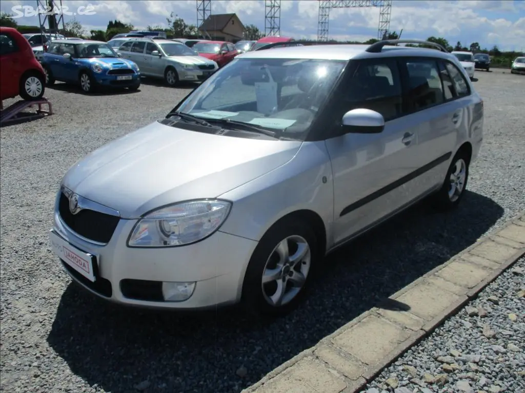Škoda Fabia, 1,4 i 16v, aut. klima, - fotka 3